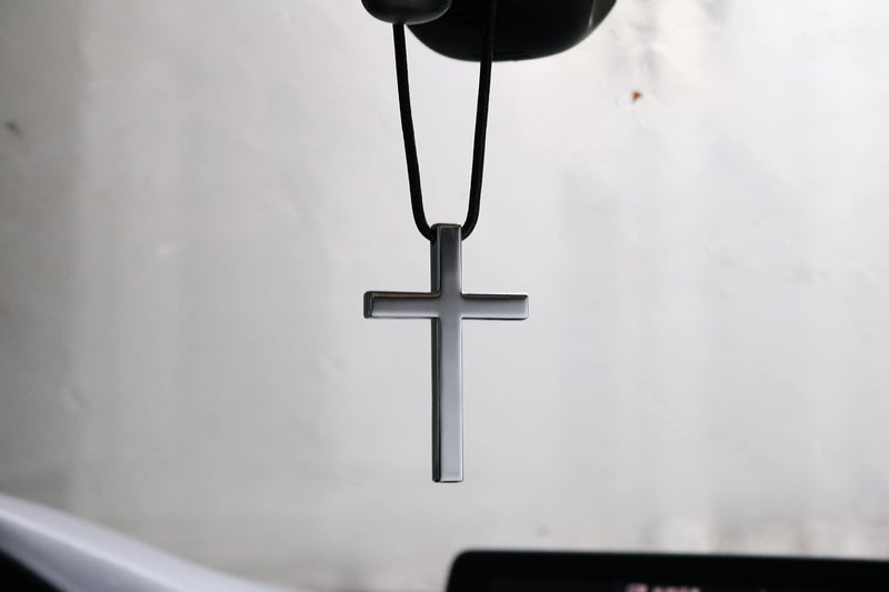 Fsforcar Cross Hanging Ornaments for Car Rear View Mirror  Cross Metal Car Charm  Pendant Decoration for Car  Truck  Home Decor (Black) - Image 2